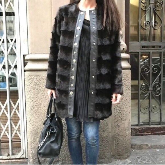 Zara Women Faux Fur Jacket - Picture 1 of 9